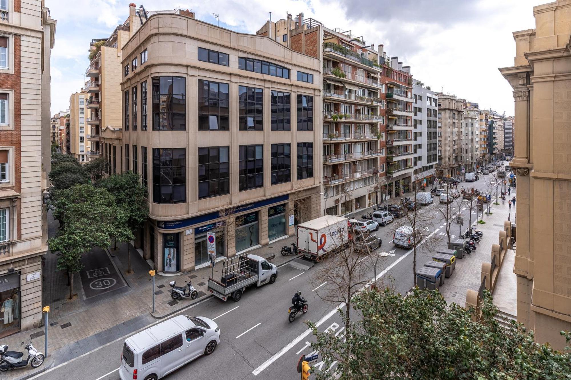 Centrico Apartamento Con Terraza Barselona Dış mekan fotoğraf