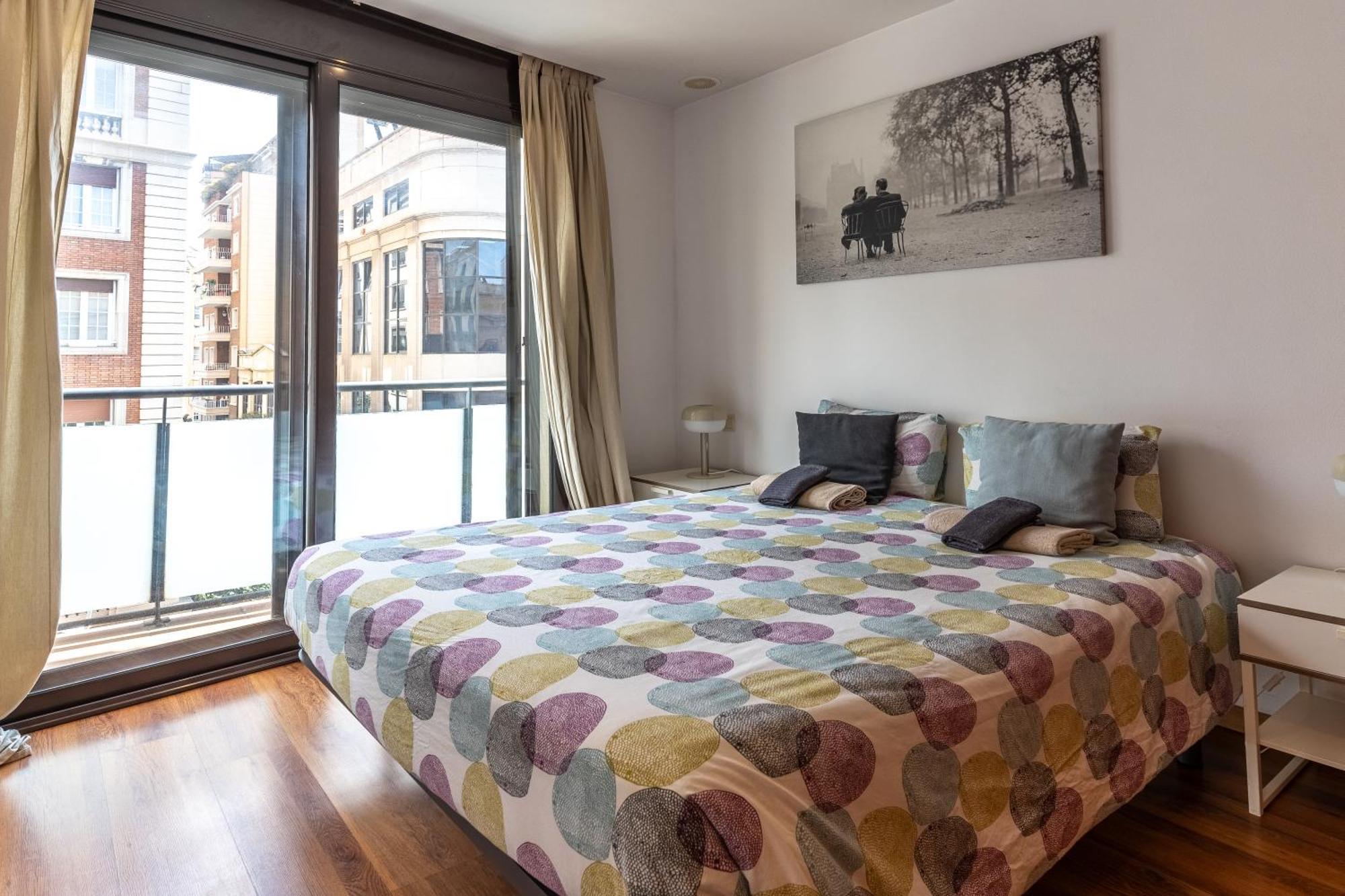 Centrico Apartamento Con Terraza Barselona Dış mekan fotoğraf